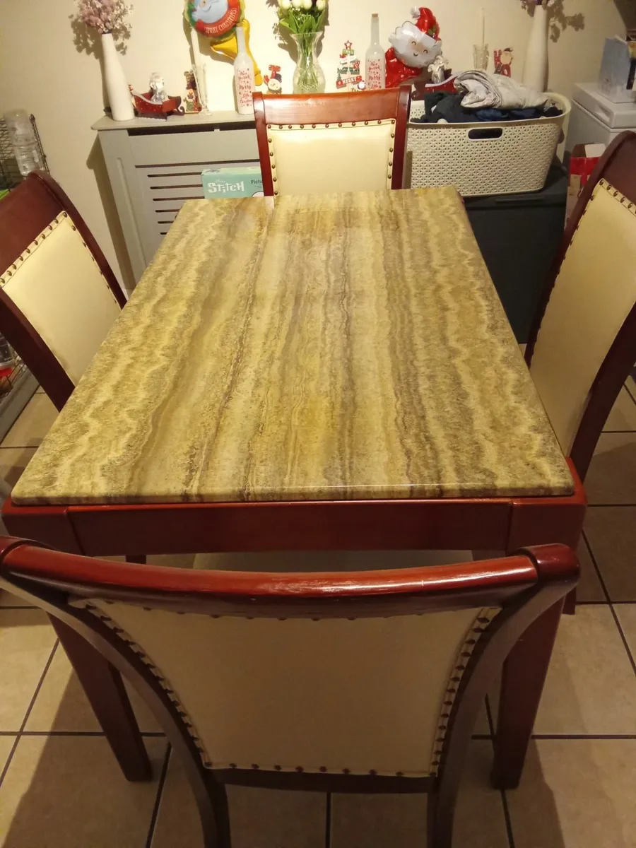 Dining table - Image 1
