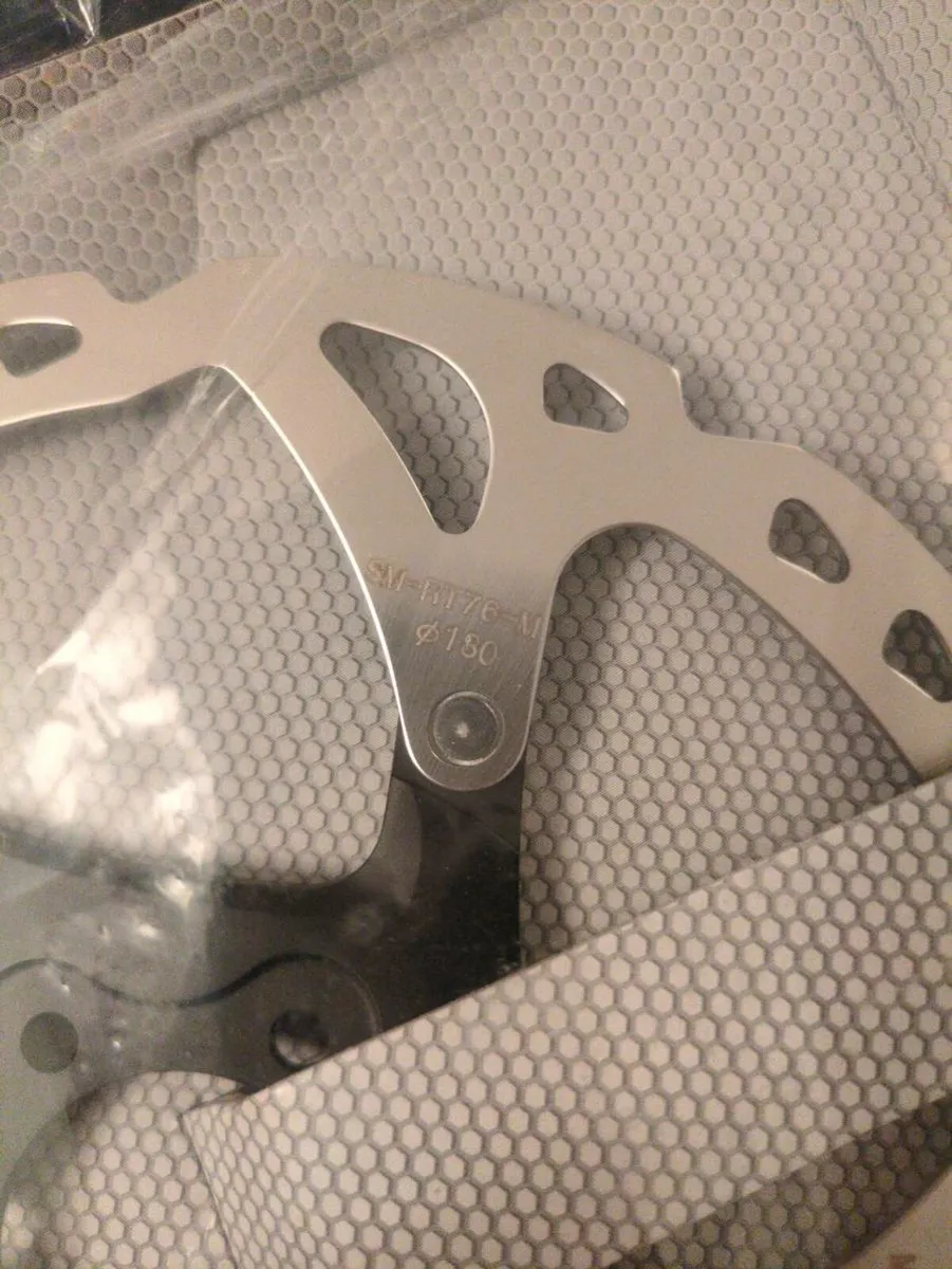 Disc brake rotor Shimano 180mm - Image 3