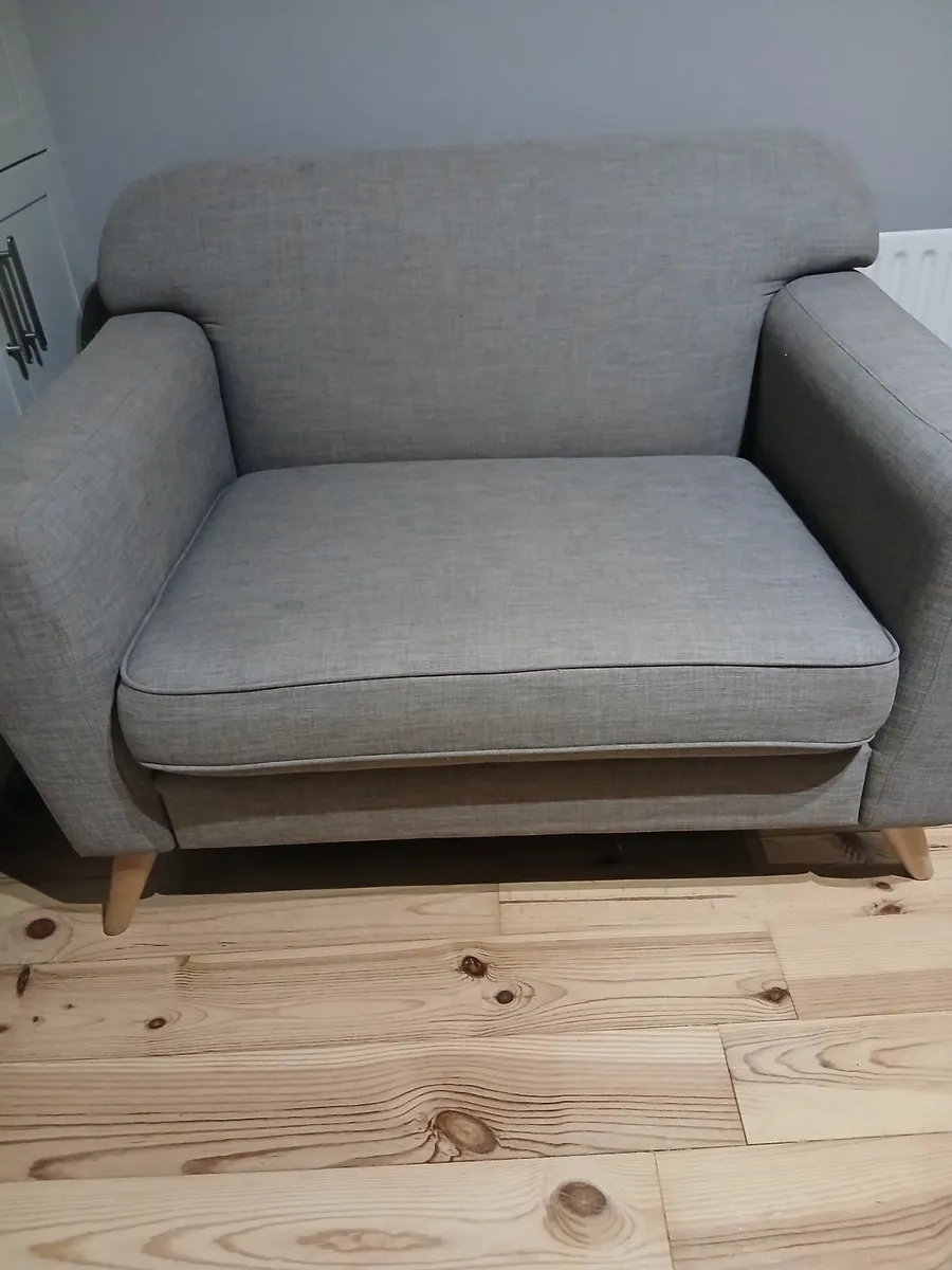 love seat or cuddle seat