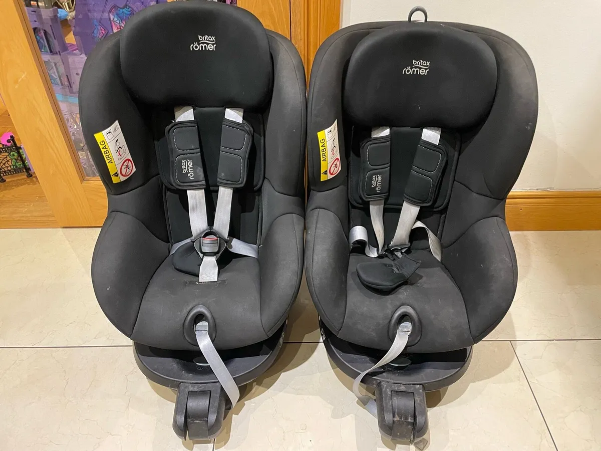 Dualfix booster Seat x2 - Image 1