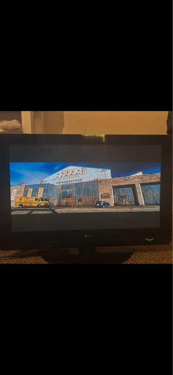Lg 32” plasma hd tv - Image 3