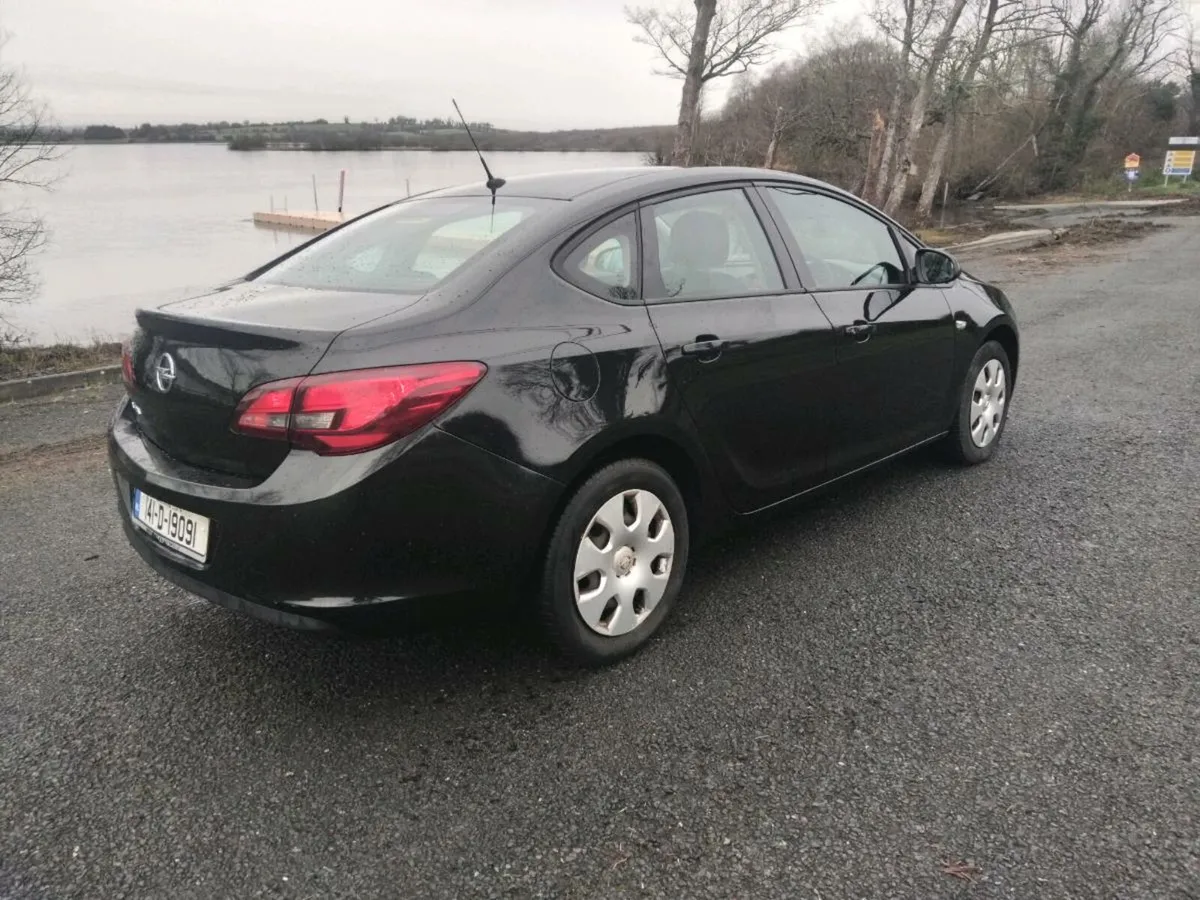 2014 Opel Astra - Image 4
