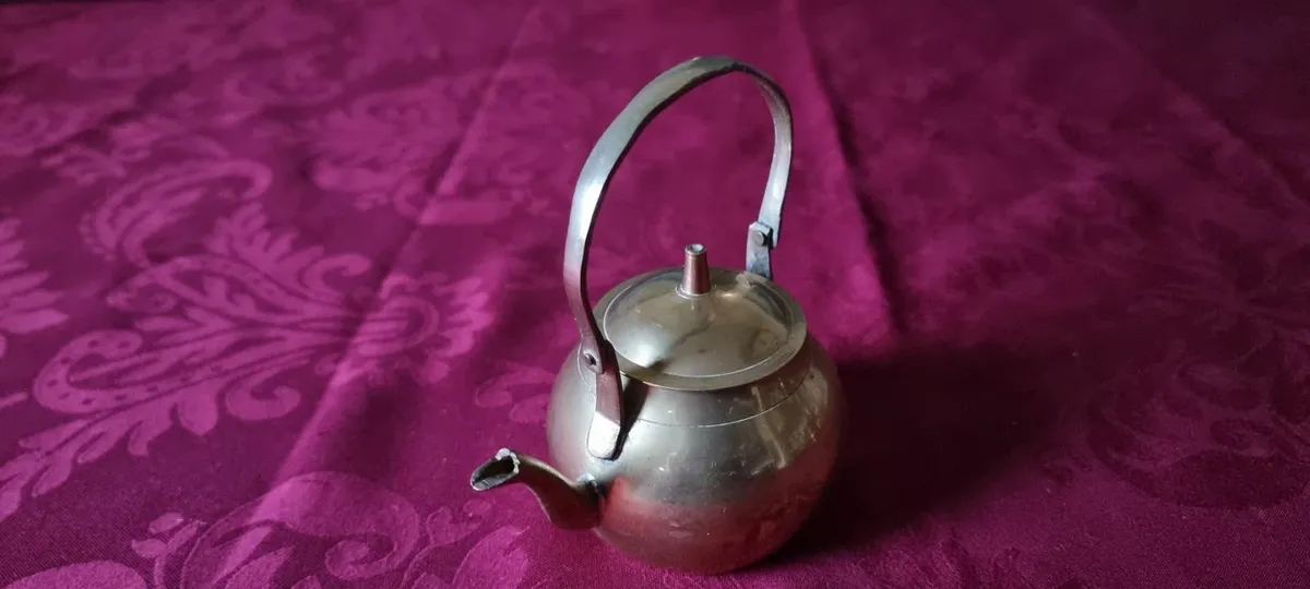 Vintage Solid Brass Decorative Tea Pot With Lid - Image 3