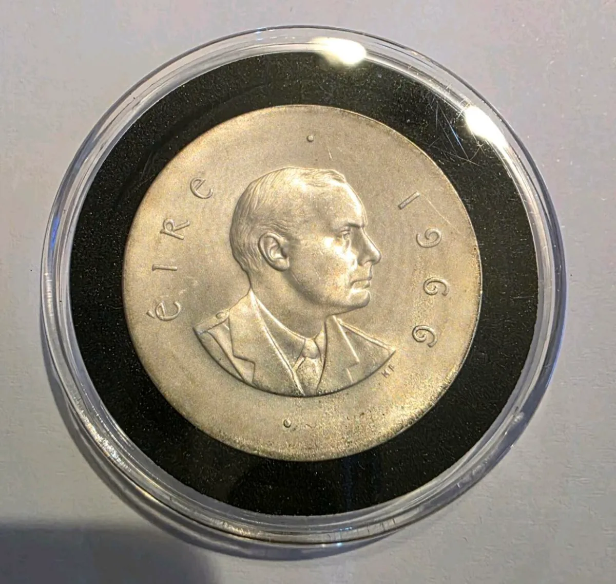 1966 commerative silver 10 shilling - Image 2