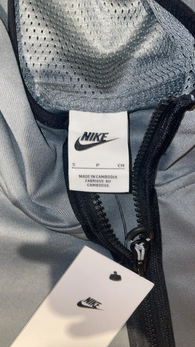Nike air max half zip - Image 3