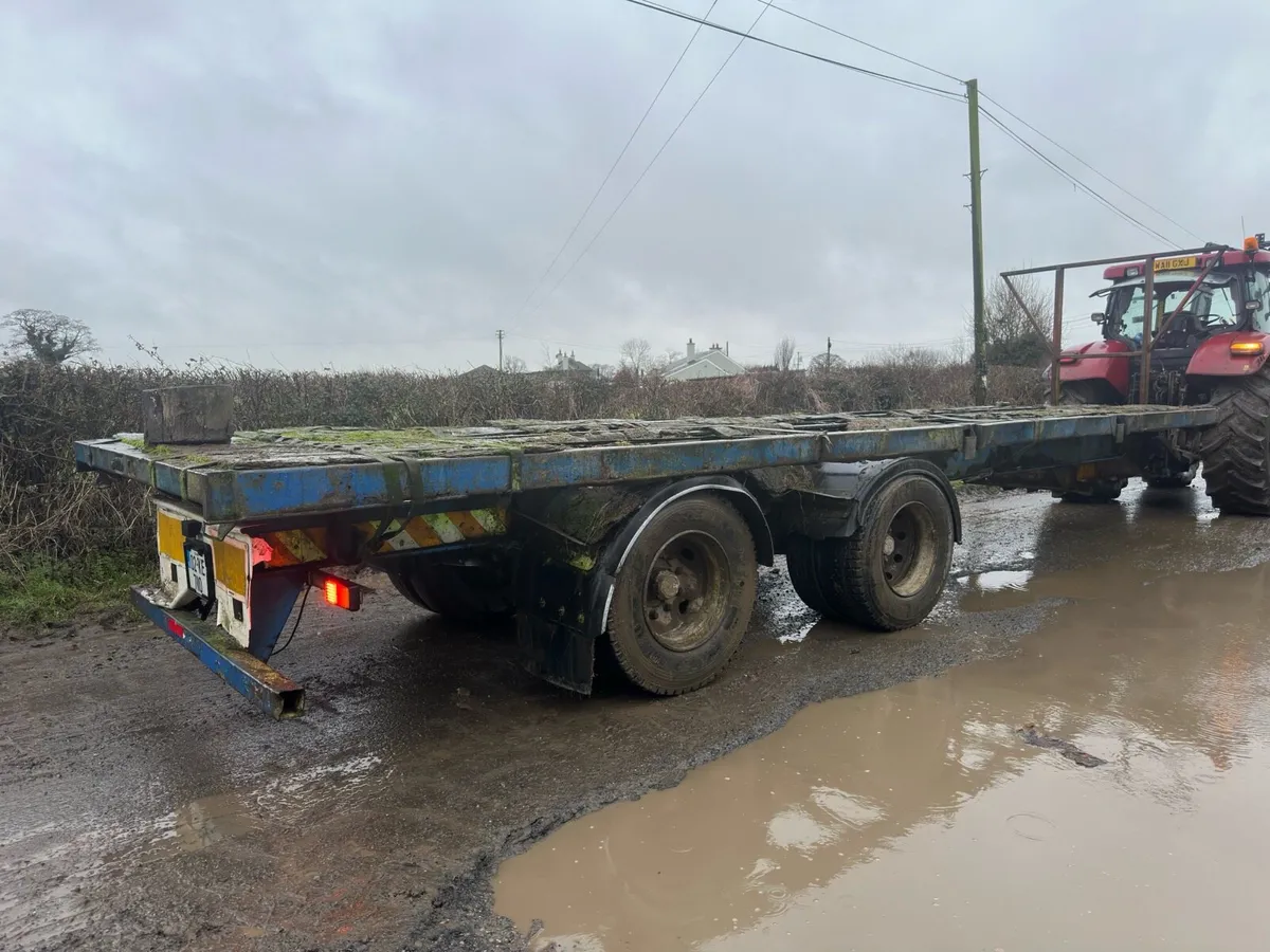 Bale trailer - Image 2