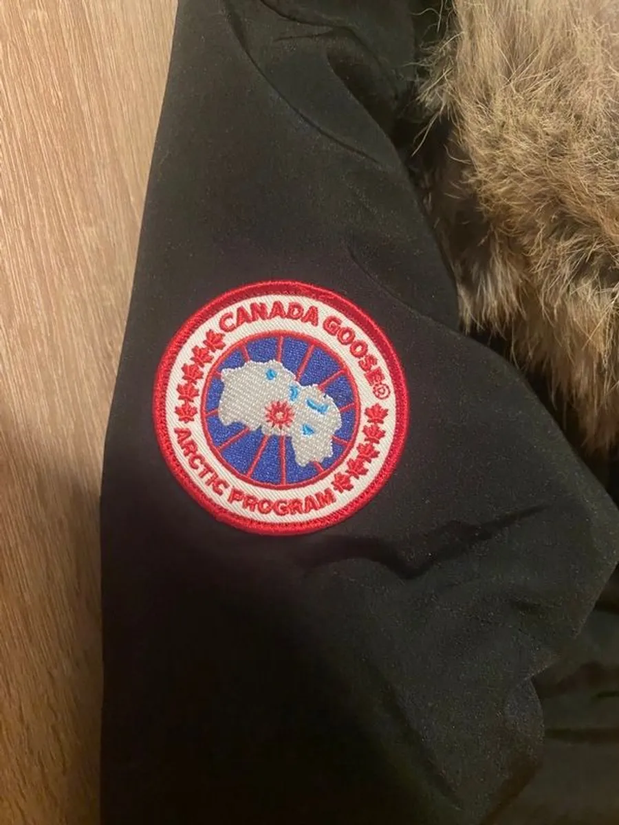 Canada Goose Jacket - Image 4