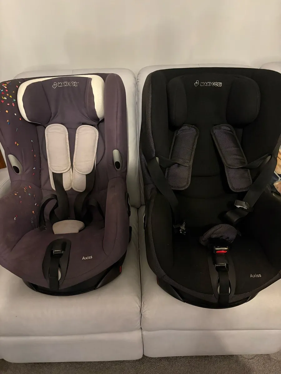 2 Maxi Cosi Axis’s Car Seats Sold Separately Or To - Image 1