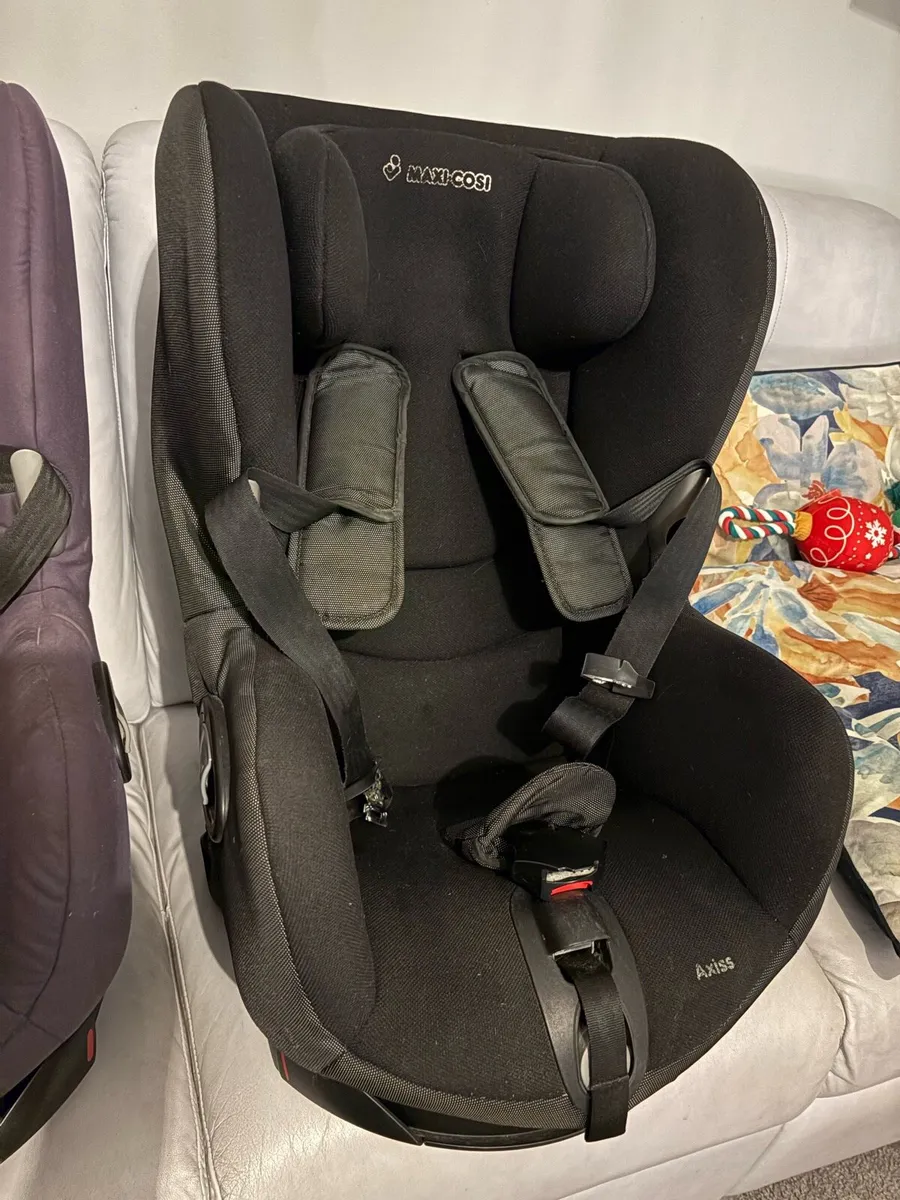 2 Maxi Cosi Axis’s Car Seats Sold Separately Or To - Image 3