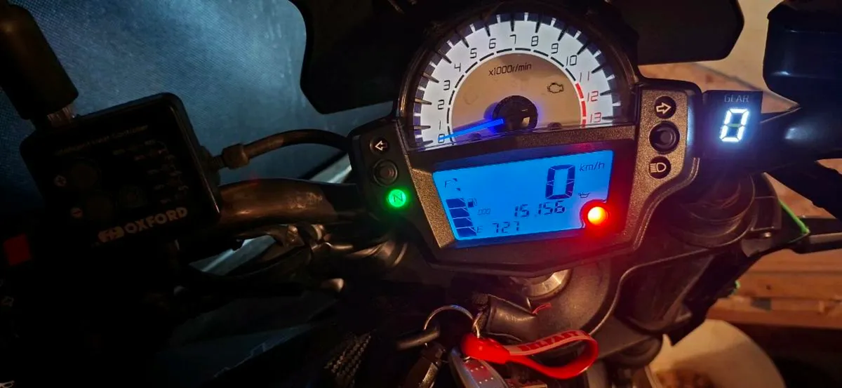 Kawasaki ER-6n 2014 – Low Mileage – Extras - Image 4