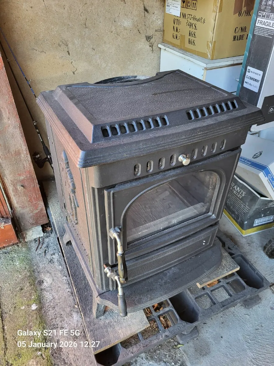 Stove - Image 1