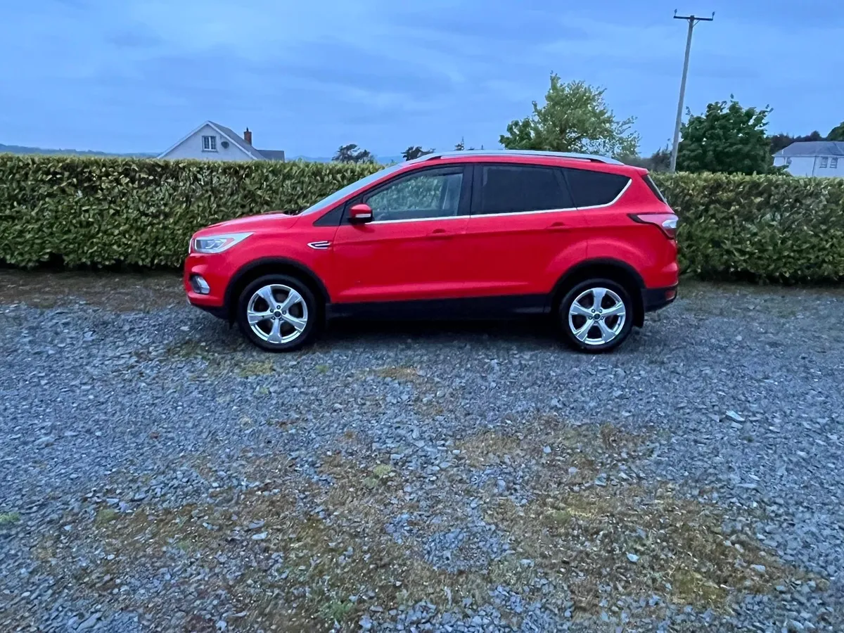 FORD KUGA TITANIUM TDCI 4X4 AUTOMATIC 2017 - Image 3