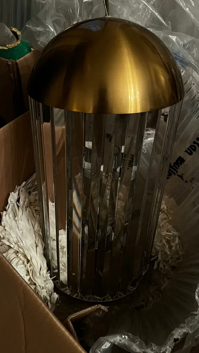 Hanging lights - Image 1