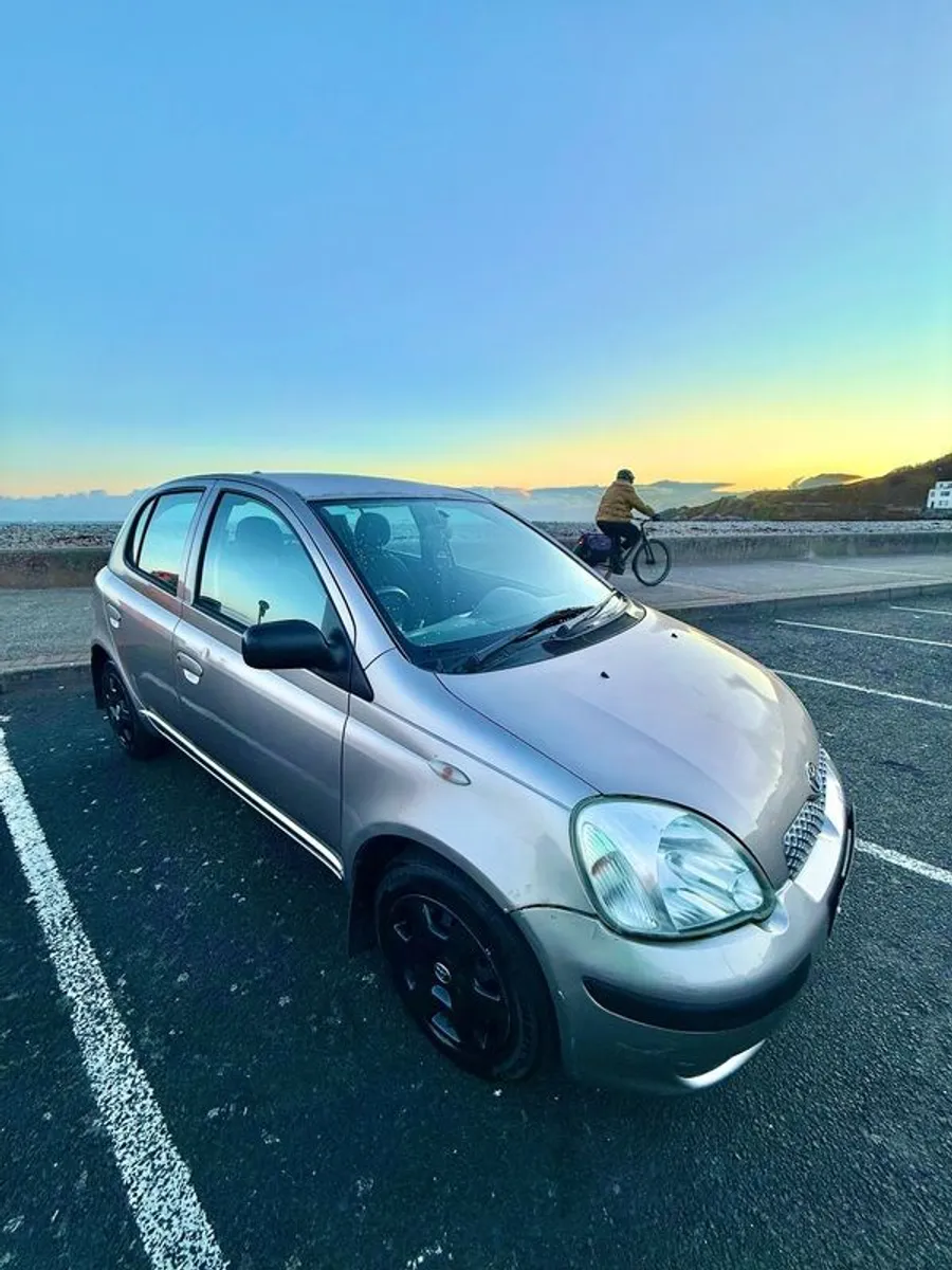 2003 Toyota Yaris - Image 4