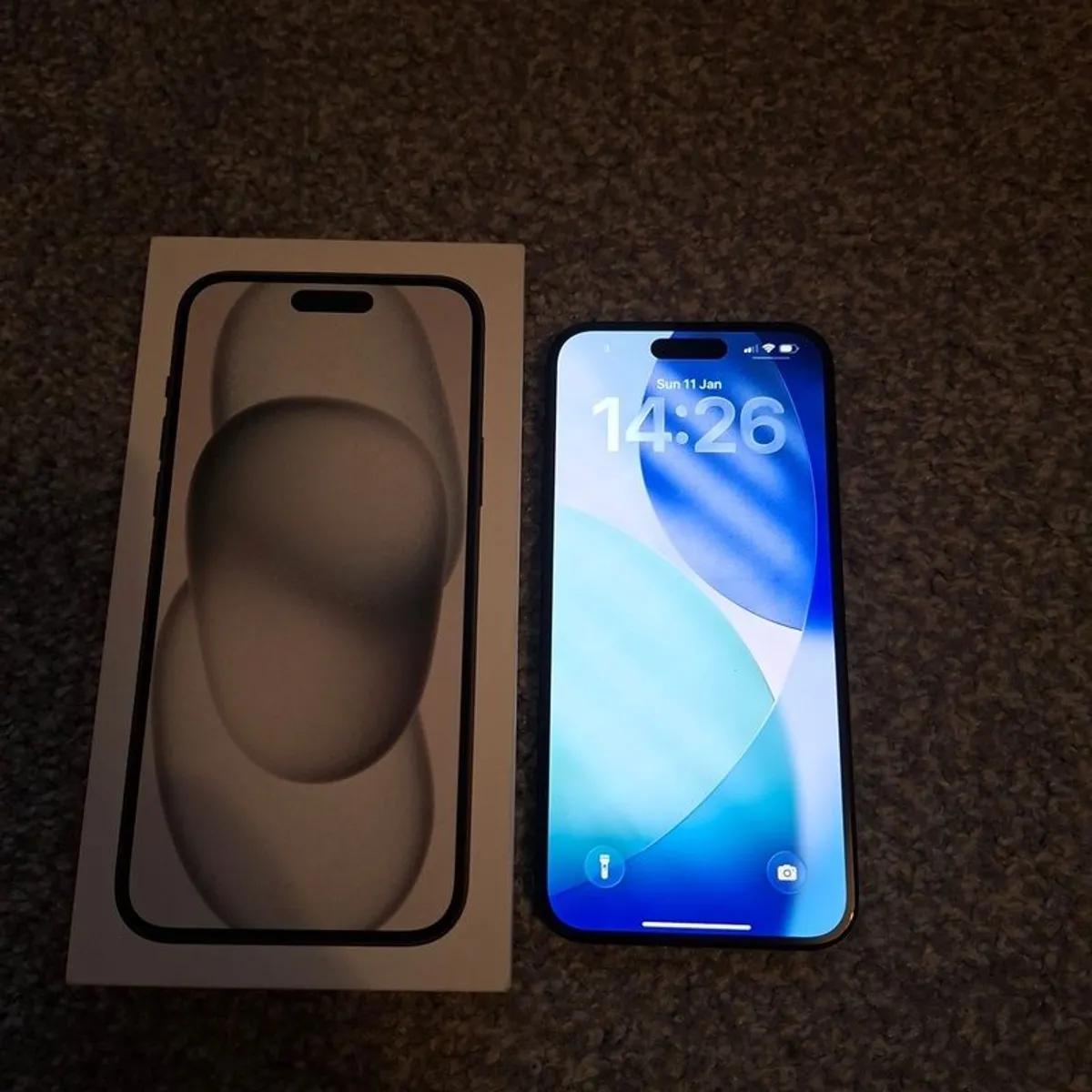 iPhone 15 plus - Image 1