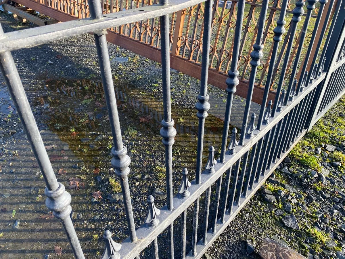 14’ 6 “ set of gates - Image 2