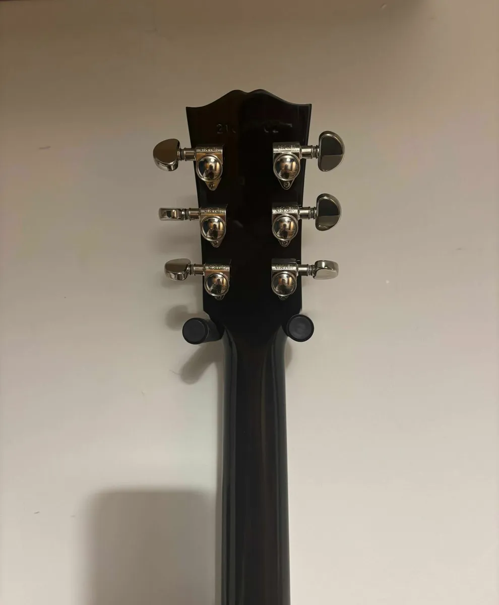 Gibson J-45 Acoustic Guitar - Image 4