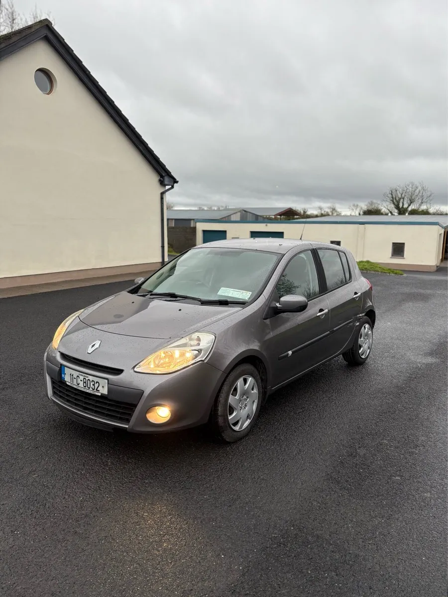 2011 Renault Clio, 1.5L Diesel. NEW NCT - Image 2