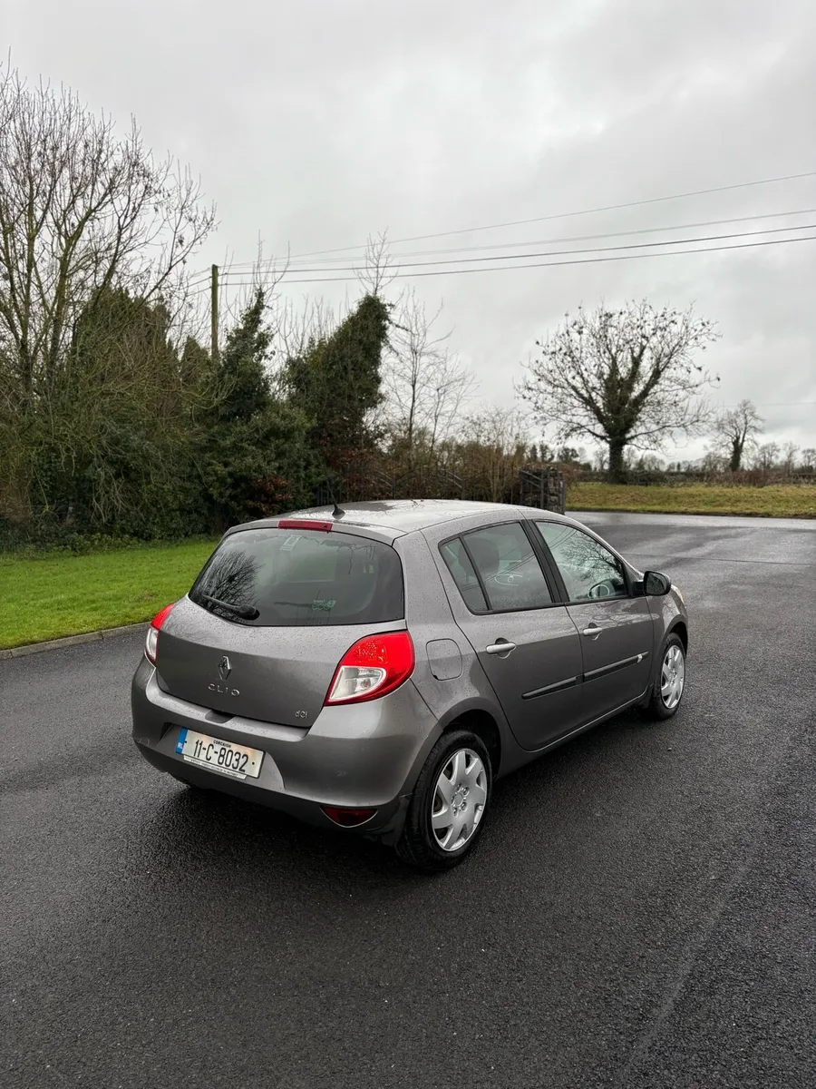 2011 Renault Clio, 1.5L Diesel. NEW NCT - Image 3