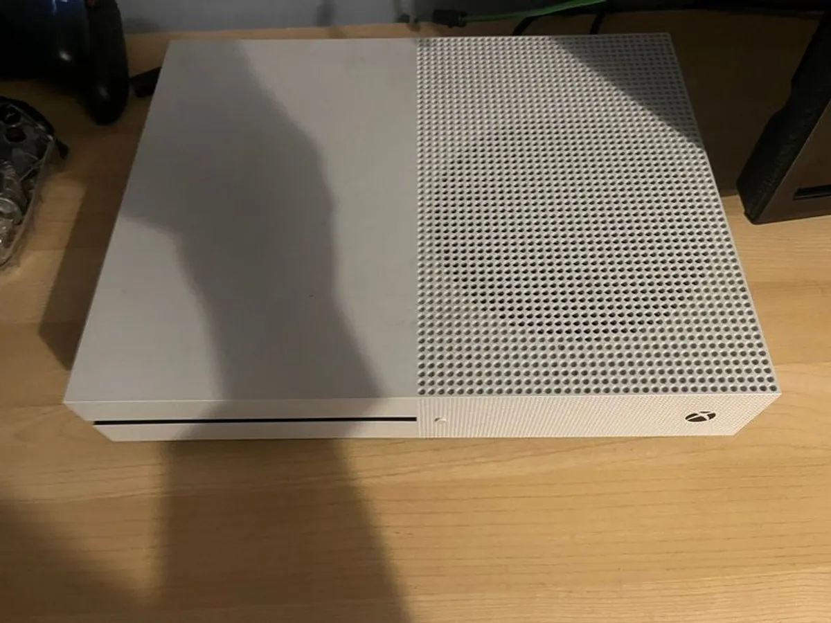 Xbox One bundle - Image 2