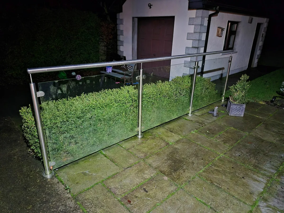 Patio glass screen - Image 2