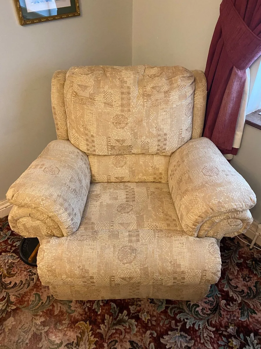 3 seater Couch - Image 2