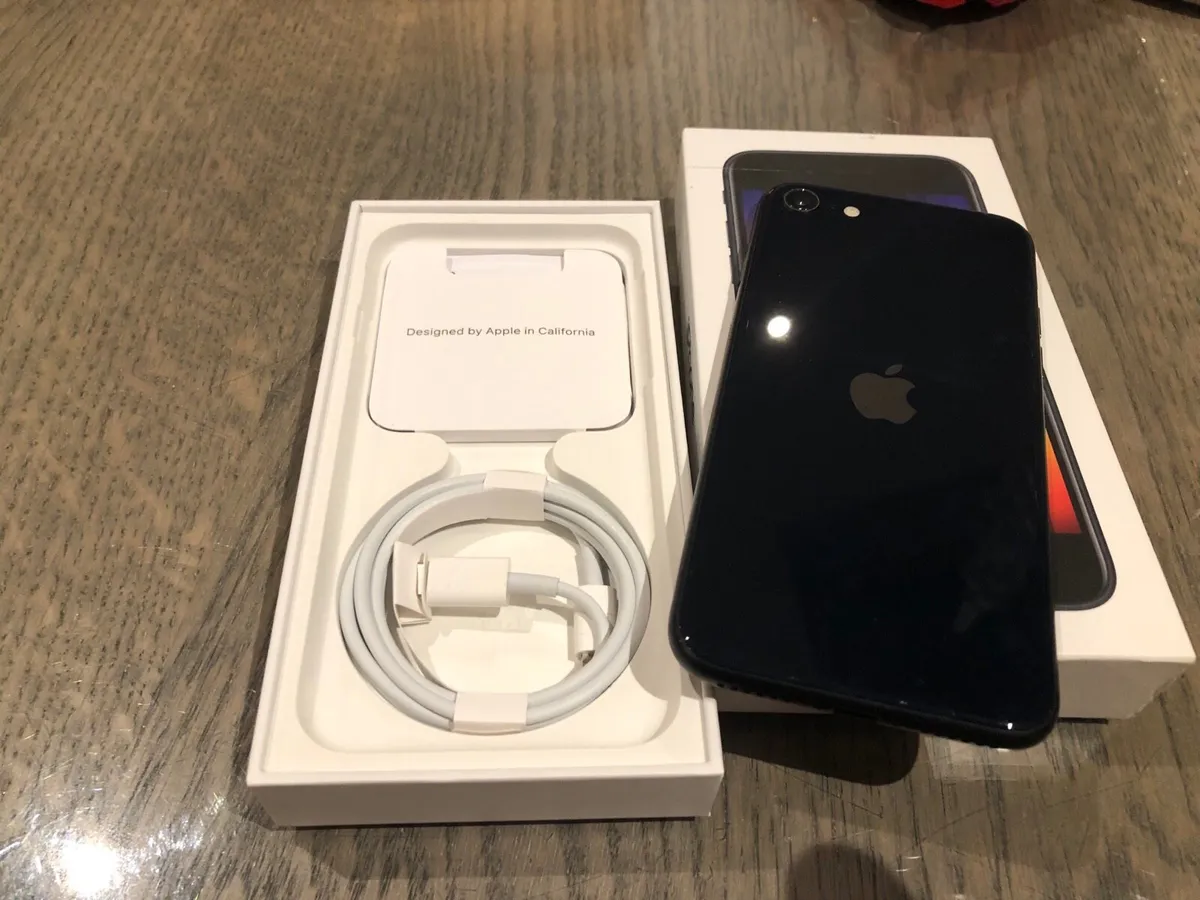 iPhone SE 3 2022 - Image 2