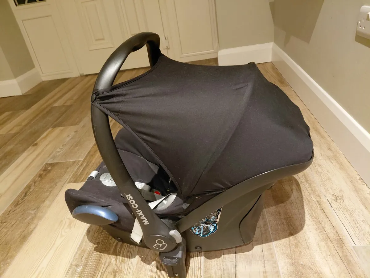 4 child / infant Car seats for sale - Image 4
