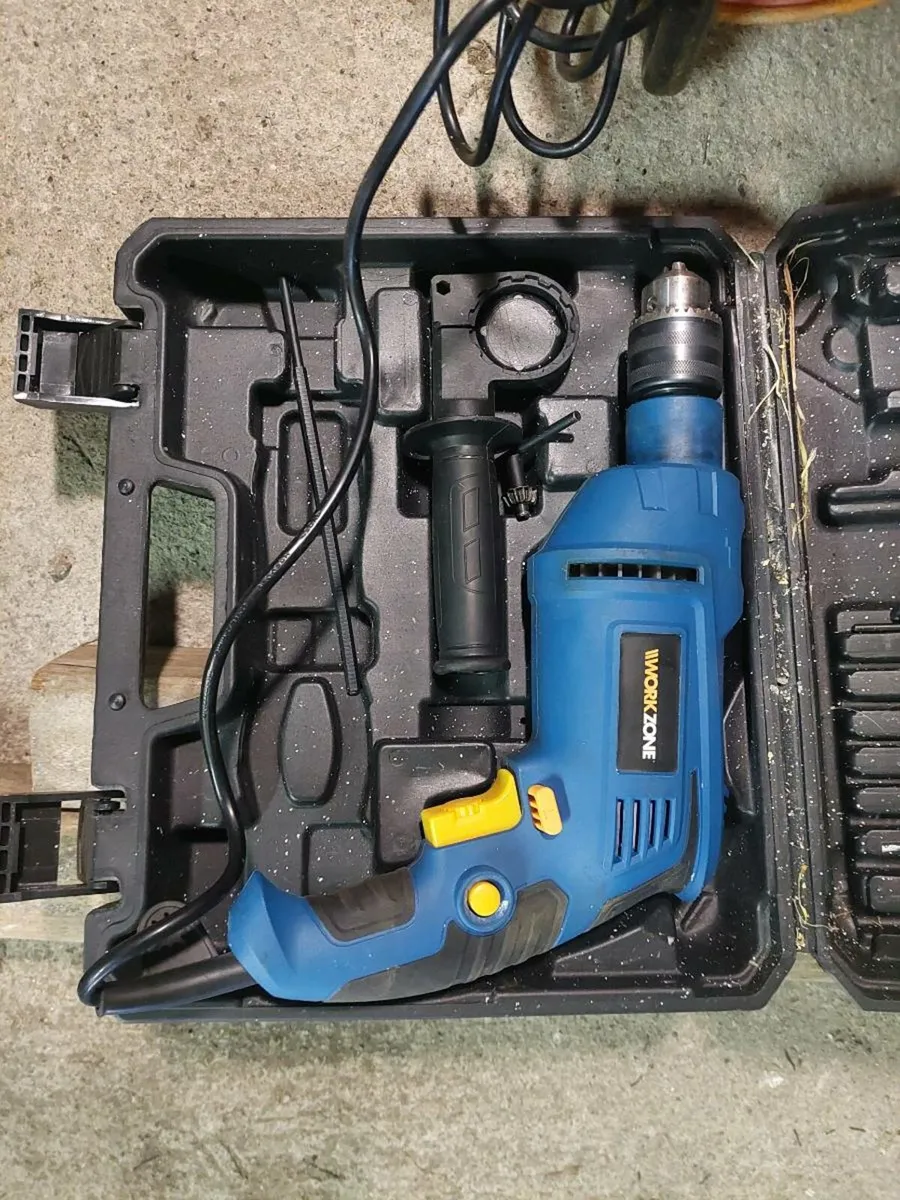 Drill hammer action/ reversible 850w new - Image 1