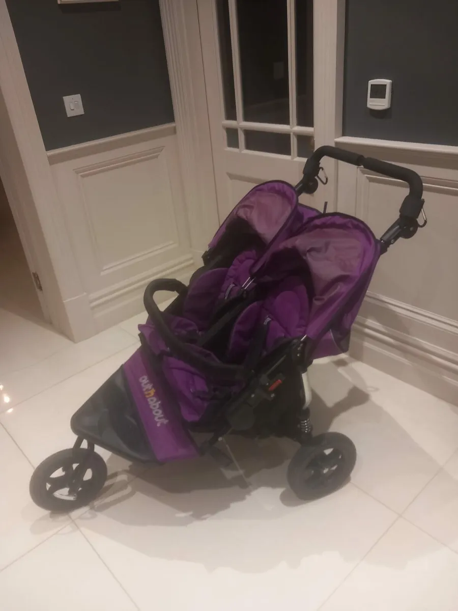 Out n about Nipper V4 Double - Image 2