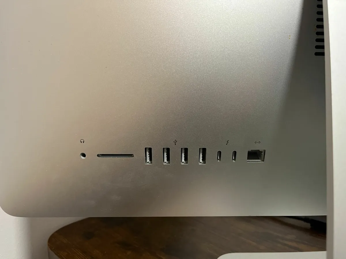 Apple iMac 21.5" - Image 2