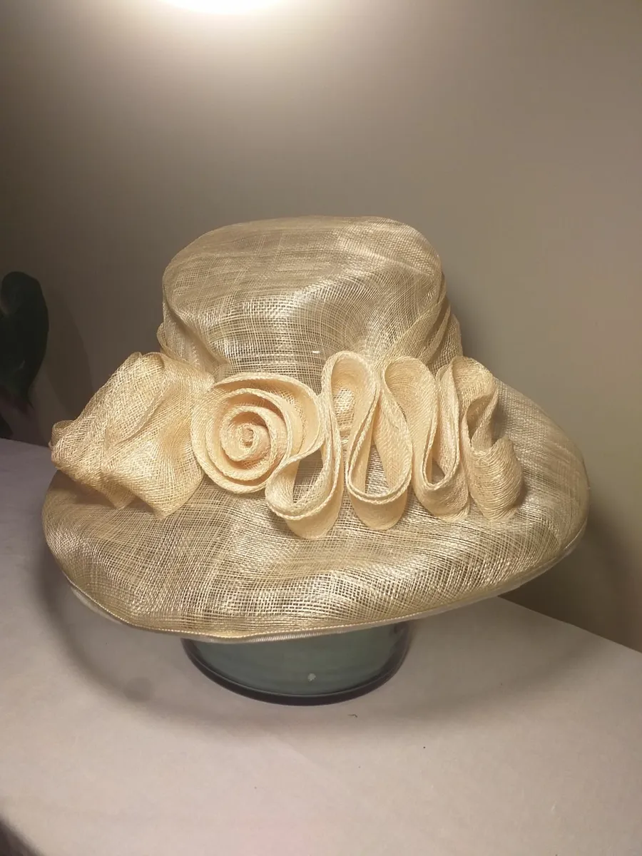 Occasion hat - Image 1
