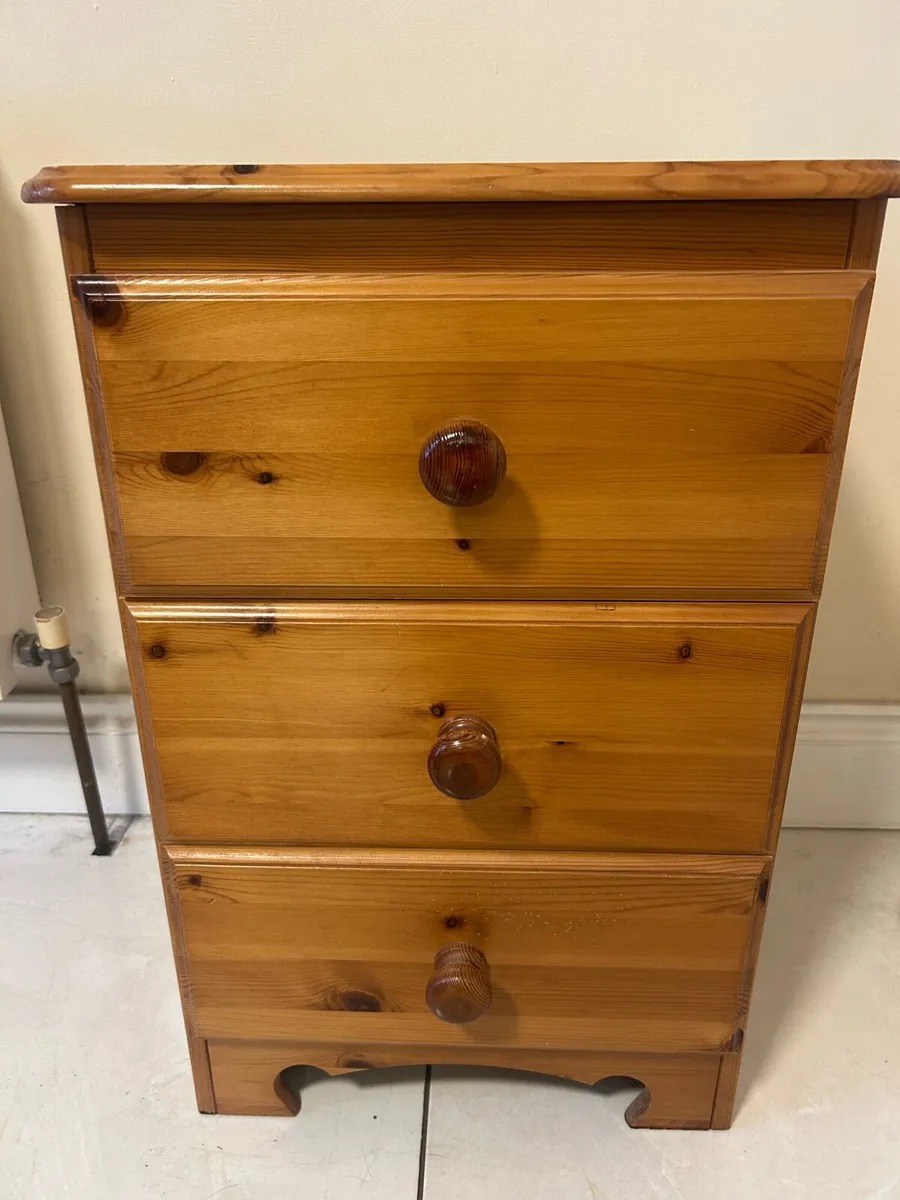 Three drawer bedside locker - Image 1