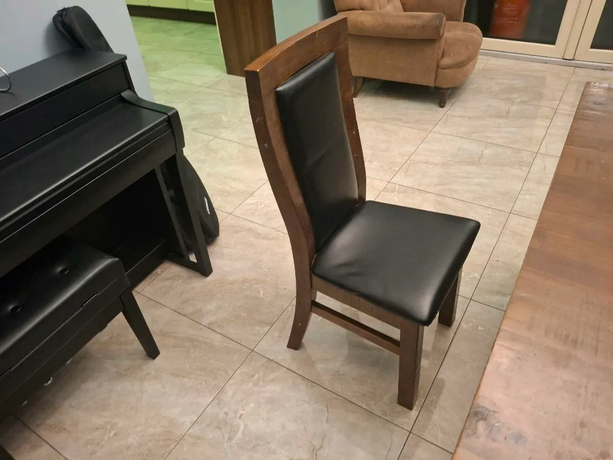 Dining table and chairs - Image 3