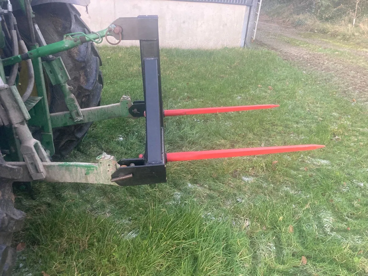 Bale spike - Image 3