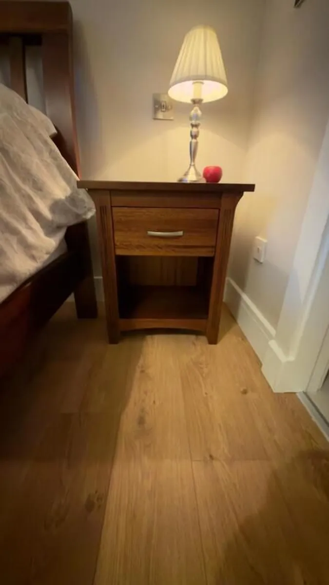 King Size Bed and 2 Bedside Lockers - Image 4