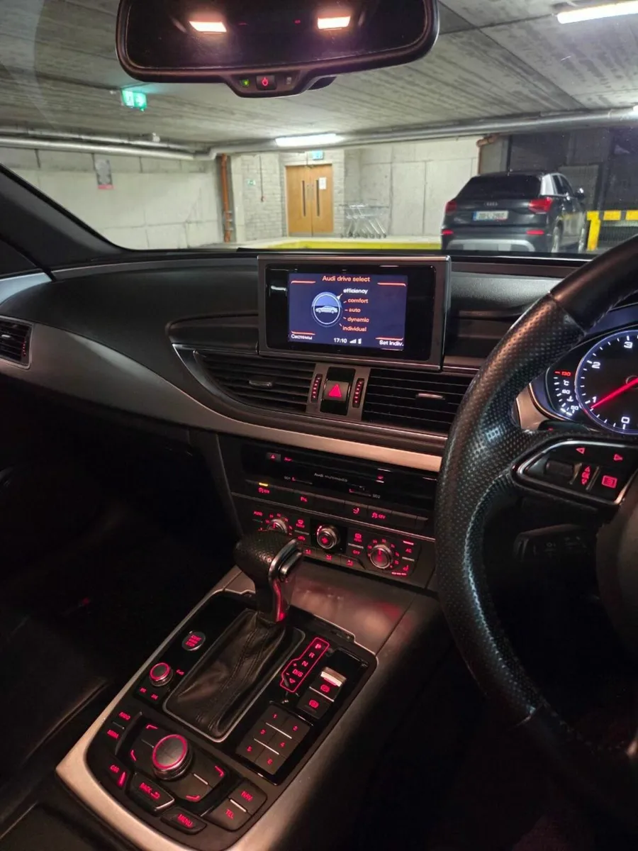 Audi A7 (2013) - Image 2