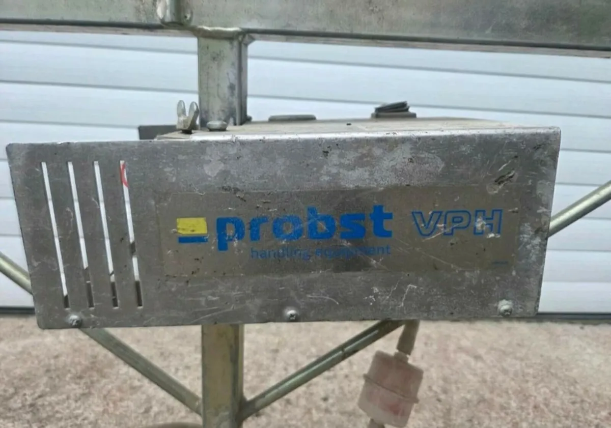 Probst VPH 150 powered slab lifter - Image 2