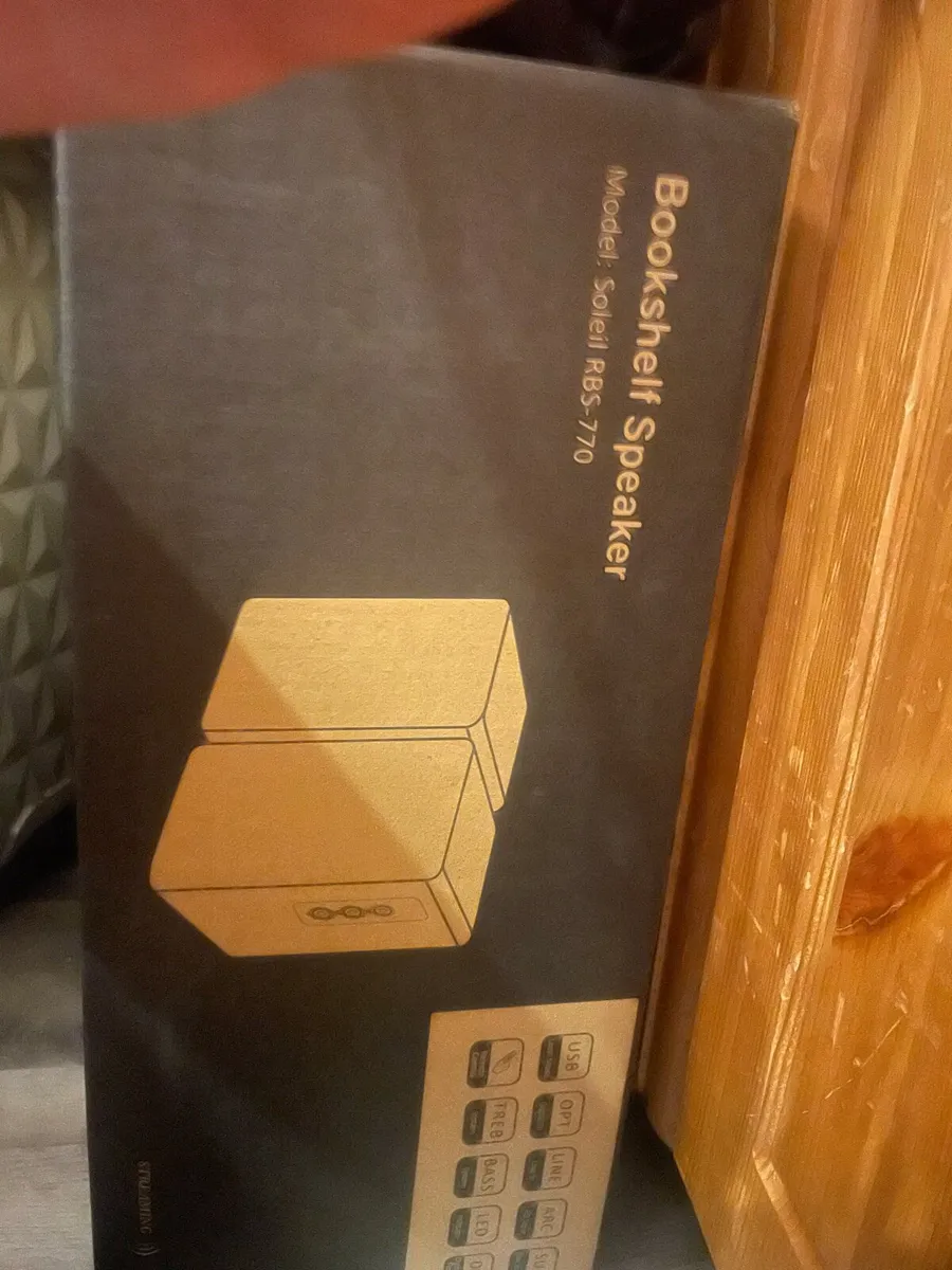 Roxel Bluetooth speakers