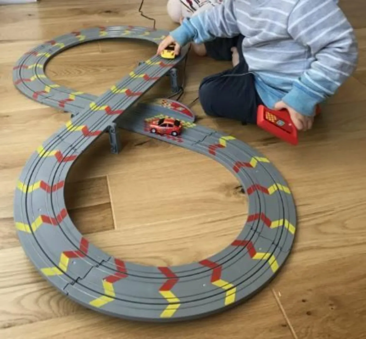 Scalextric  First racing car set. - Image 2