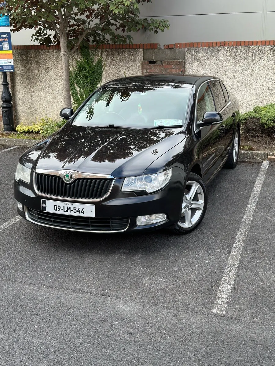 Skoda Superb - Image 1