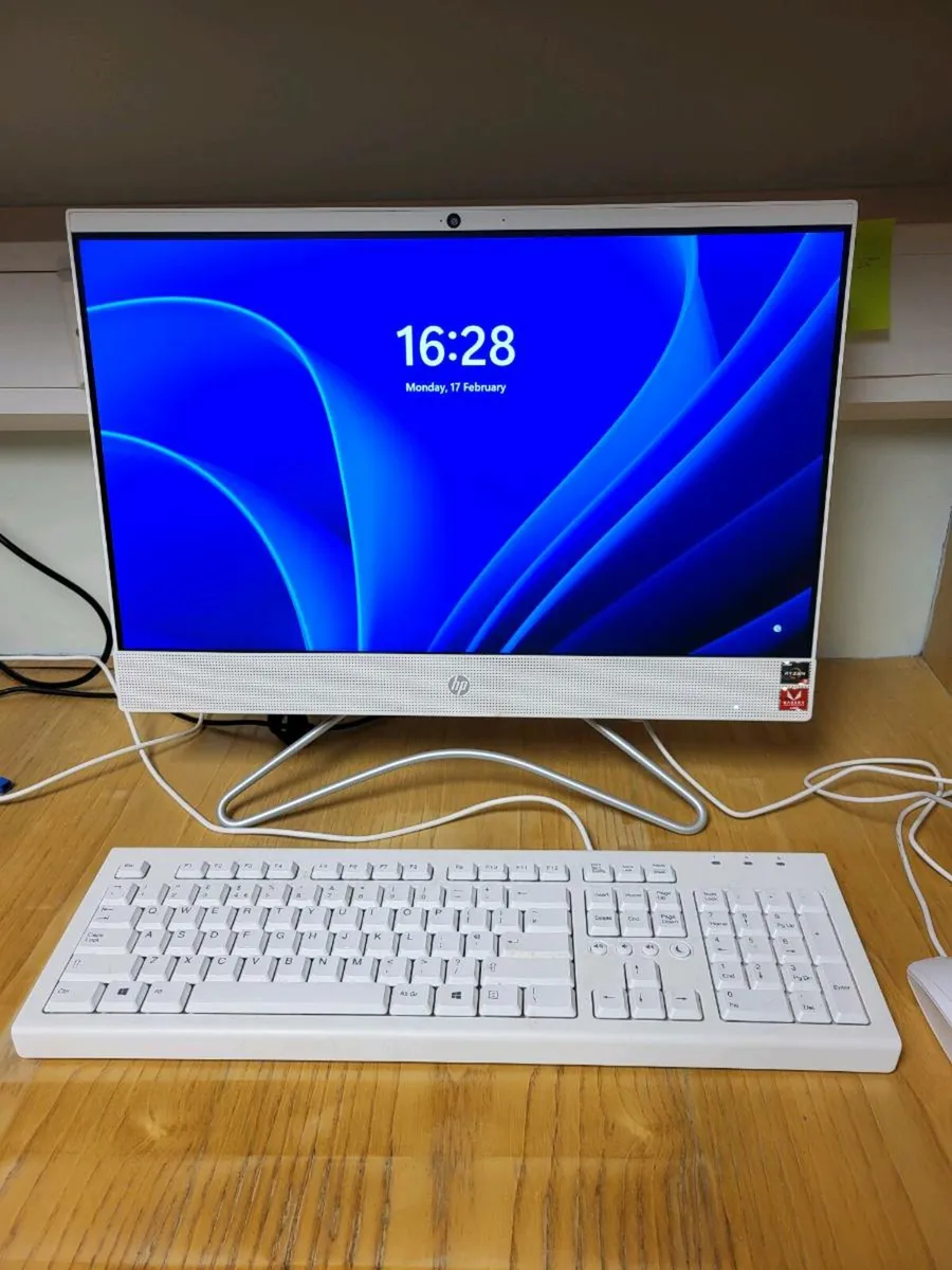 Hp All in One Desktop Computer - Image 1