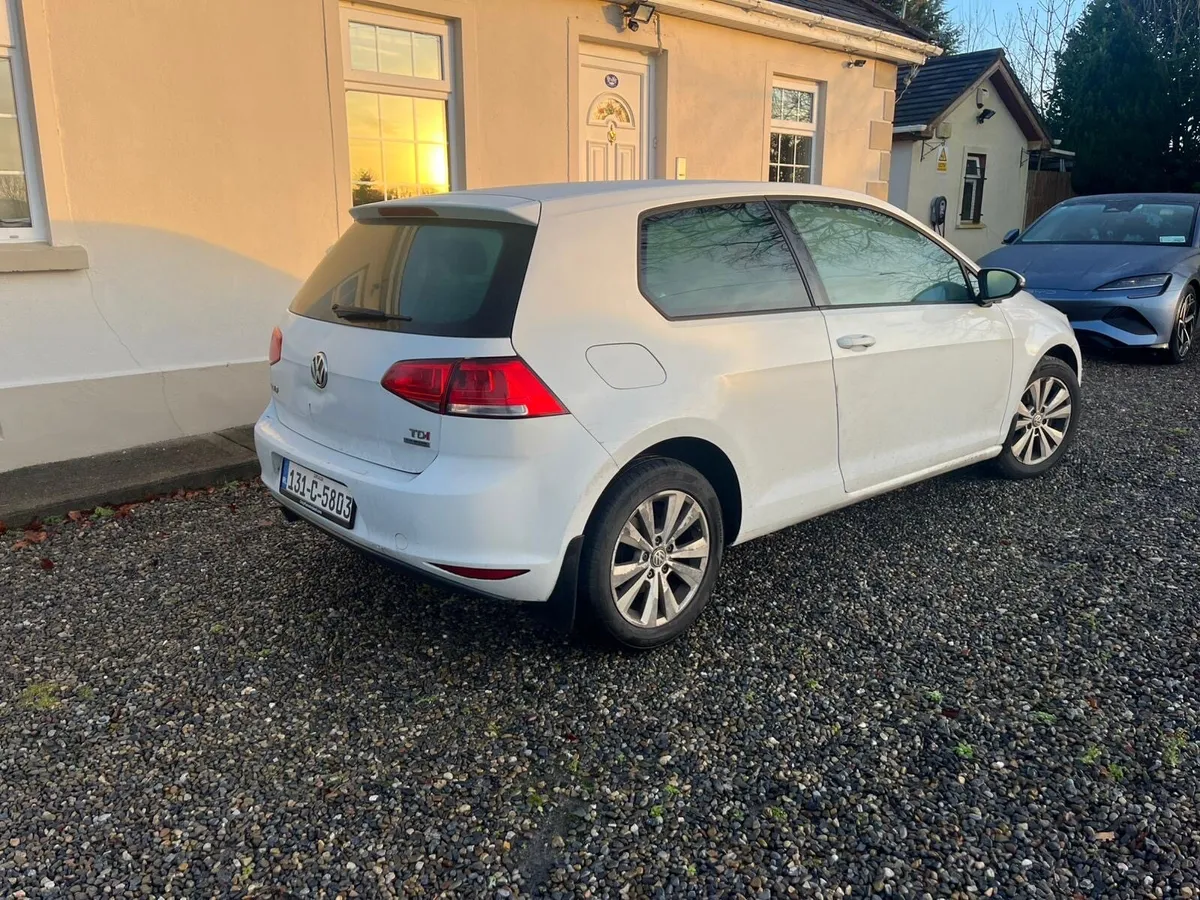 Volkswagen Golf - Image 4