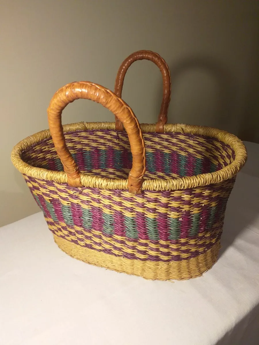 Woven basket - Image 2
