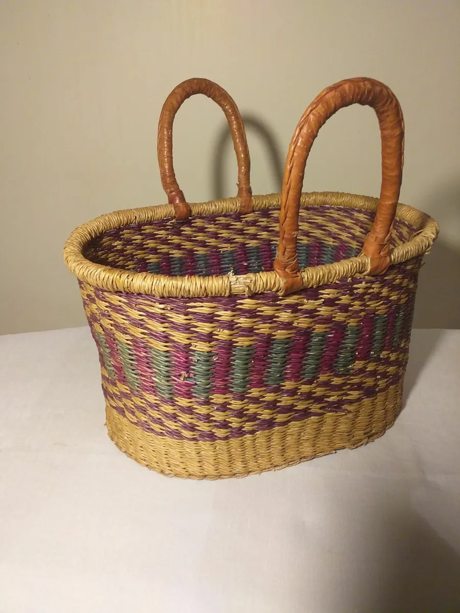 Woven basket - Image 3