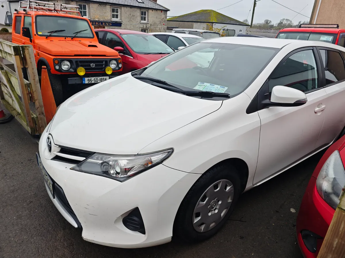 Toyota Auris 2016 1.4 D-4d - Image 1