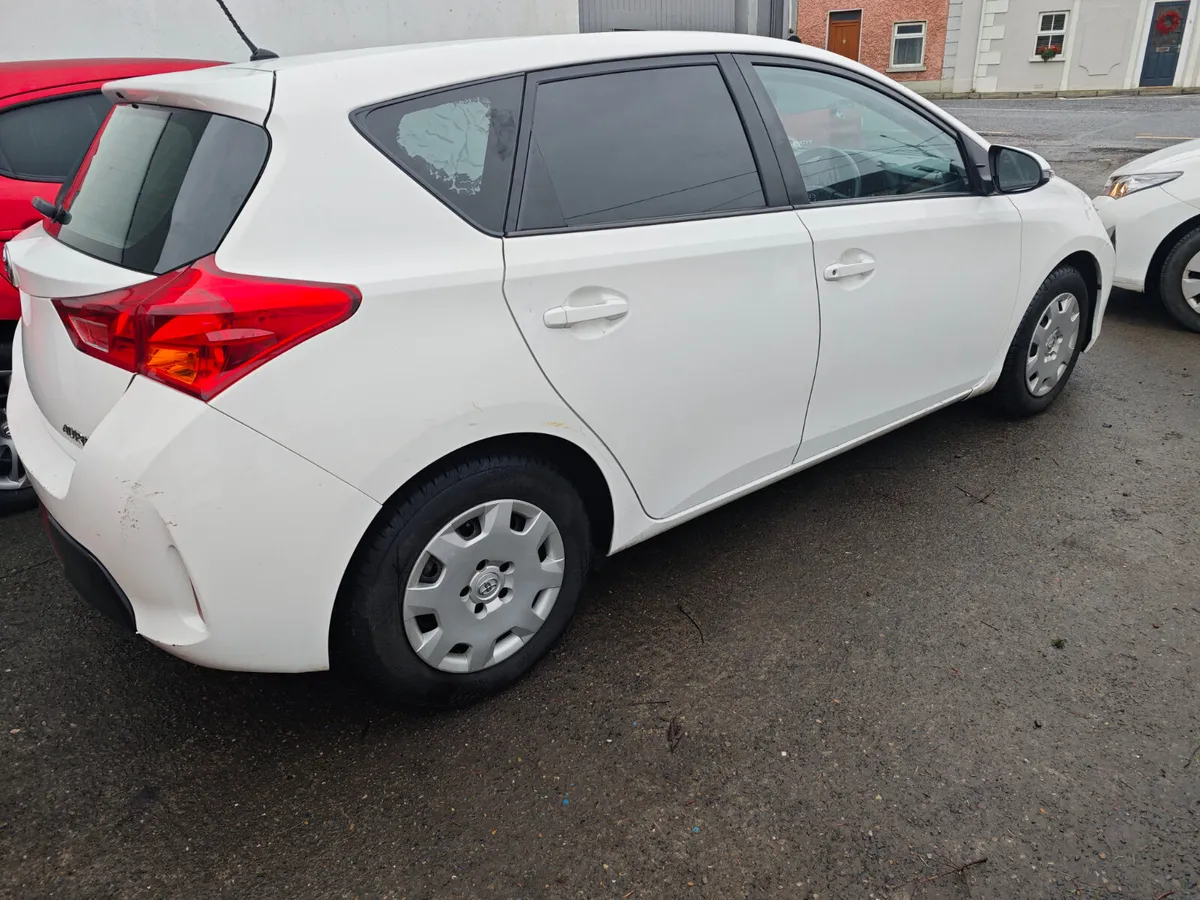Toyota Auris 2016 1.4 D-4d - Image 2