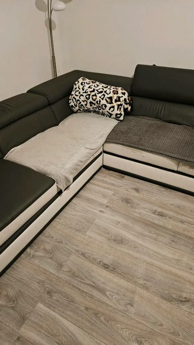 Corner sofa bed - Image 2