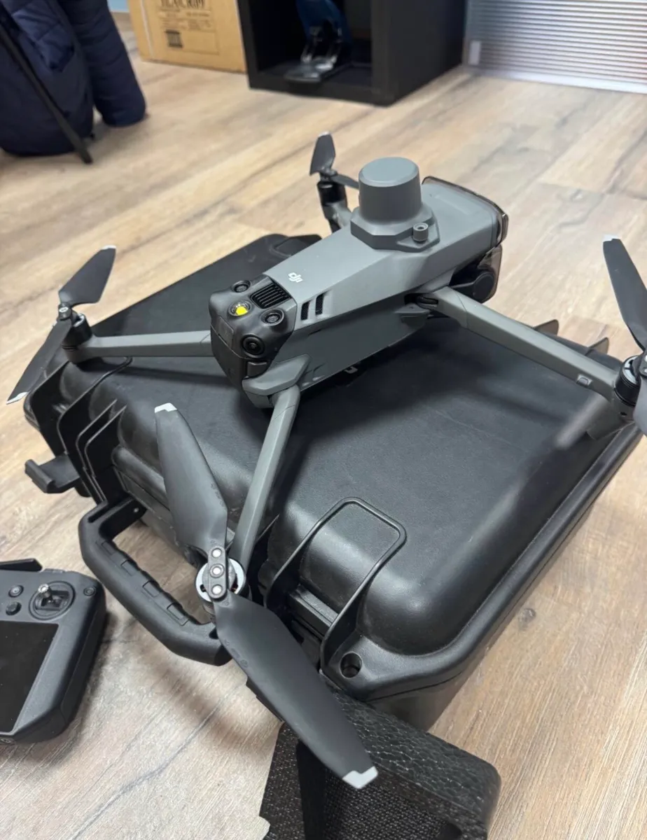 DJII Mavic Pro 3 Enterprise Drone - Image 1