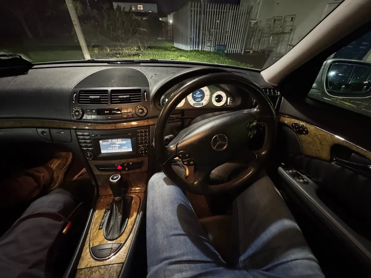 Mercedes e220 CDI estate - Image 3